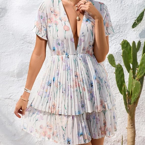 White Boho Womens Floral Print Plunging Neck Pleated Layer Hem Dress - Picture 2 of 5